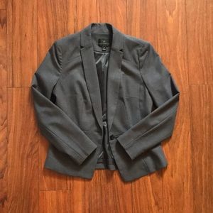 Gray women’s skirt suit